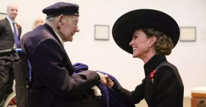 凱特單獨出席停戰紀念日儀式 與多位老兵寒暄 爆喬治係「飛機迷」