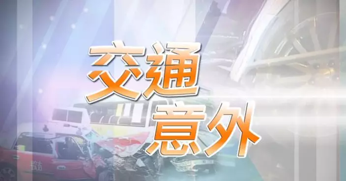 屯門公路三車相撞　一名電單車司機受傷送院