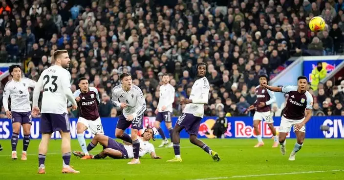 英超阿士東維拉主場2:1擊敗曼聯