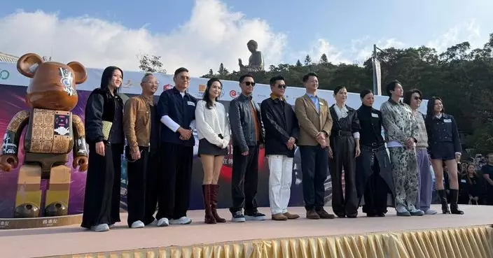 SPARKLE by KAREN CHAN x尋秦記電影x BE@RBRICK 新派華服昂平首度亮相