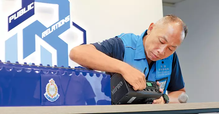 《警聲》﹕傳媒聯絡隊成立十周年將至 「藍背心」的堅守與挑戰