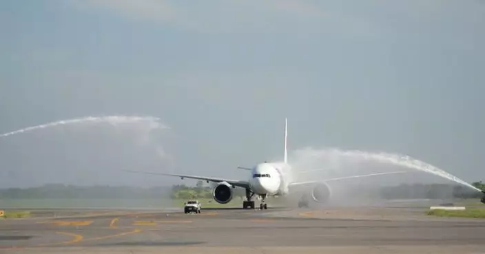 東航客機降落阿根廷首都 完成全球最長單程民航航線首航