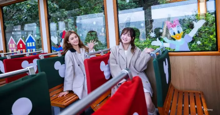 全港首個迪士尼「Mickey Keep It Real」聖誕主題活動 閃亮太平山頂甜蜜滿載