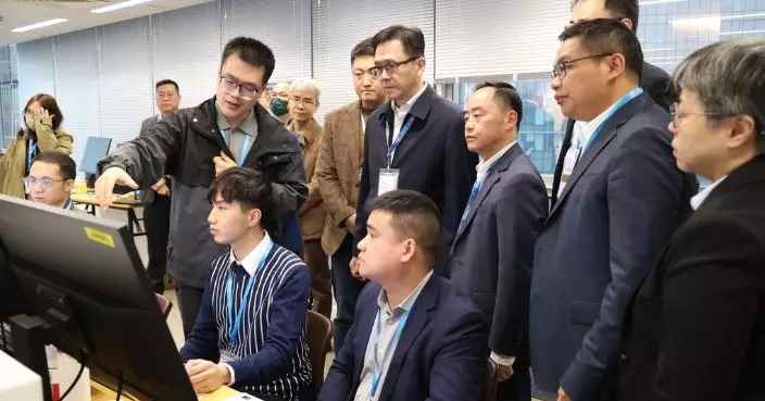 2025立法會選舉｜孫東視察選舉事務處中央指揮中心 稱團隊堅守到最後確保全程順利