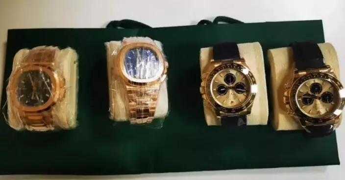 戀上假冒軍官陷騙局 內地女花逾500萬買4隻名錶寄出 獲警方成功攔截