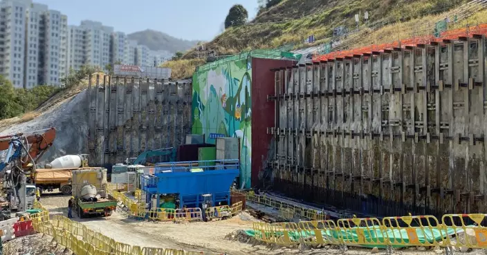 馬鞍山梅子林路渠務署地盤工人暈倒 送院後不治