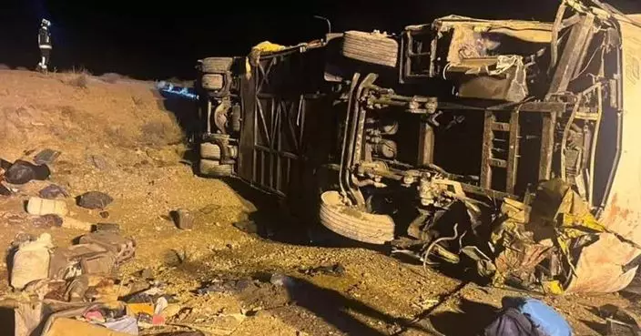 伊朗有巴士與出租車於高速公路相撞 至少13死