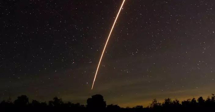 王毅分別與泰柬外長通話 兩國表達降溫停火意願