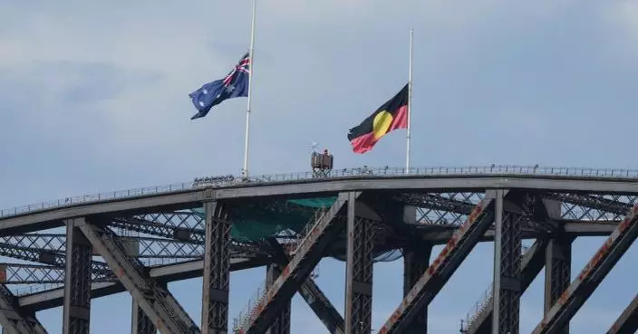 澳洲全國悼念悉尼邦迪海灘恐襲遇難者   政府建築物下半旗