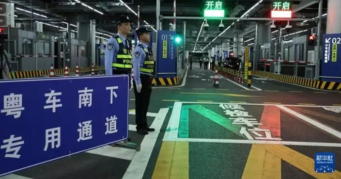 「粵車南下」旅客：大嶼山電動車充電站地點方便　「車上檢」過關順利