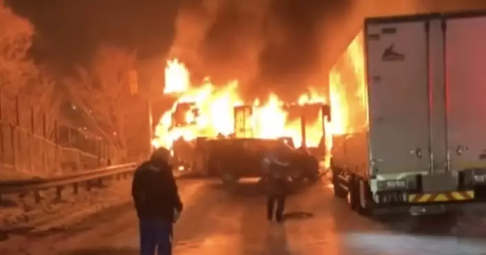 日本群馬縣逾50車雪中連環相撞　多車著火最少1死逾20傷