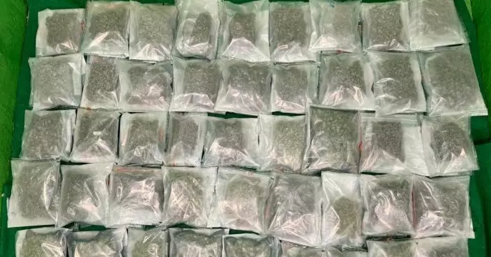 海關機場截查曼谷抵港男旅客 檢值270萬大麻花及未完稅煙 　