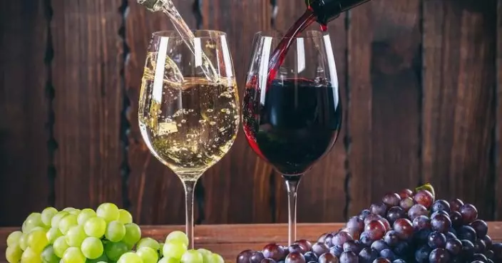 擾亂市場？法國超市驚現0.01歐超低價紅酒 業界怒批：侮辱性標價