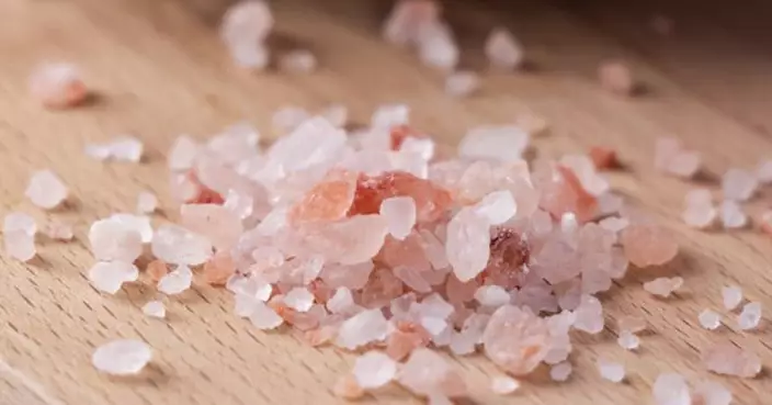 網紅「玫瑰鹽」含重金屬超標！測評揭5款產品不符食用標準　專家：僅適用工業用途