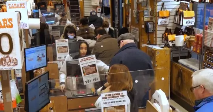 過節都要刷卡硬撐　逾三分一美國人假日負債上升　高息成隱形炸彈