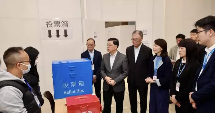 立法會選舉｜李家超視察票站　籲選民為香港發展投票