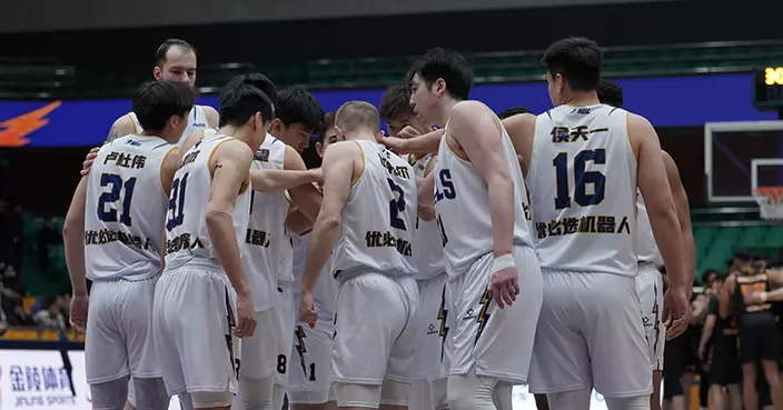 全國男子籃球聯賽 香港金牛作客大勝山東蜜獾 開季七連勝 全隊三分球命中率逾六成