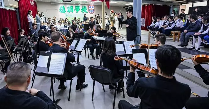 澳門樂團「樂種未來」校園音樂會走訪十三校 結合音樂與旁白　生動演繹「彼德與狼」