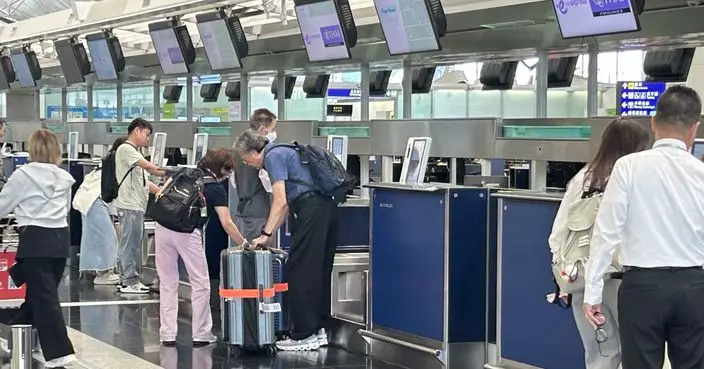 寄艙及手提行李藏鐵蓮花及胡椒噴霧 警機場拘3名涉違航空保安女子