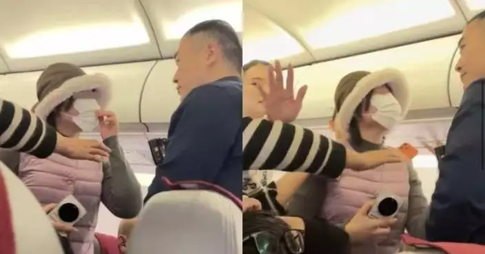 起飛前突大鬧機艙 內地女乘客高喊「抓我」致航班延誤逾1小時被帶離