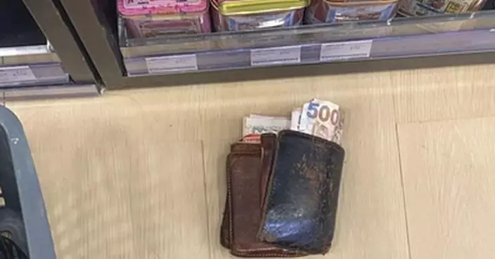 港男出警世文憶述藥房險跌「掉錢包陷阱」網倡：見錢銀一律唔好掂！