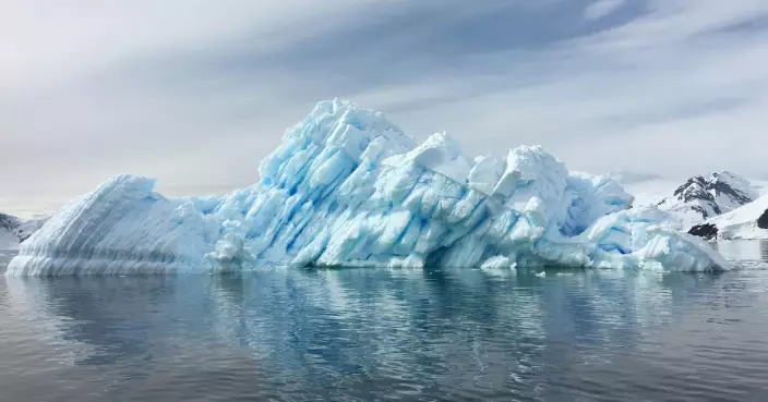 俄極地「冰漂」變奪命陷阱！漂浮服竟為廢品 女遊客遭暗流沖走喪生