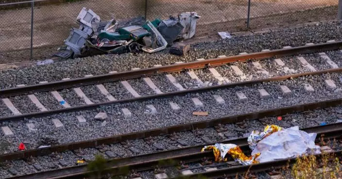 西班牙高鐵出軌相撞增至40死　意外排除超速或人為失誤 據報路軌接頭破裂