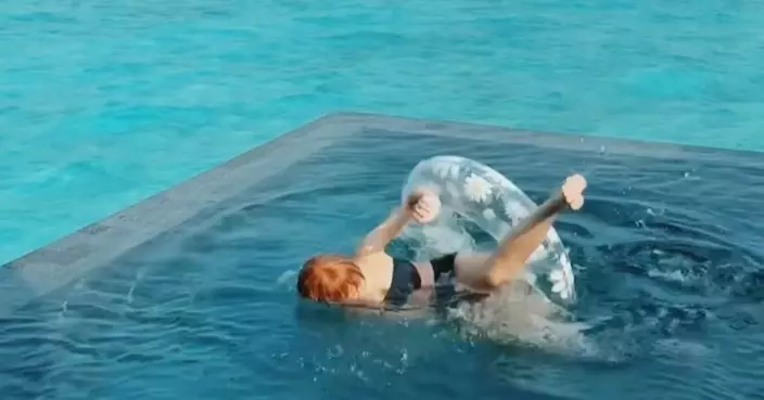 陳蕾泳裝造型留倩影IG派福利 玩水泡「炒車」：交返俾阿妹