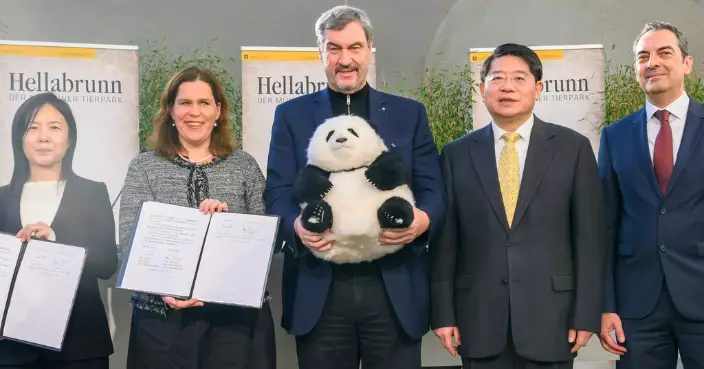 中德簽署合作協議 兩大熊貓進駐慕尼黑動物園