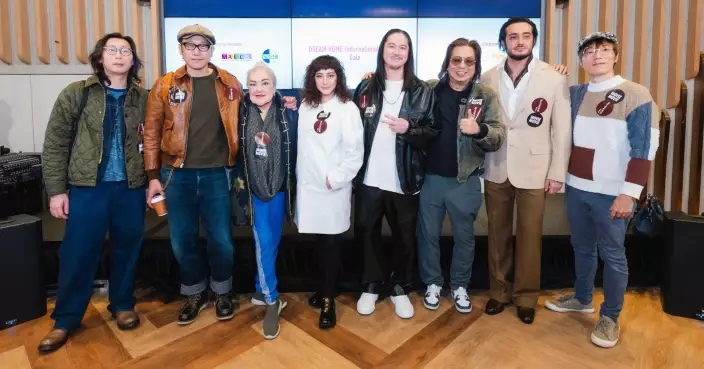 《維多利亞壹號》國際版首映禮團隊與觀眾見面 何超儀陳子聰帶隊齊賀上映15周年