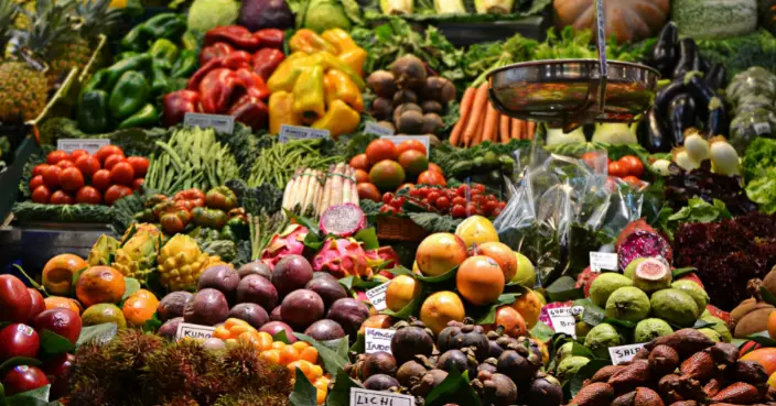 法國小鎮買菜自己定價？ 三色球買菜打造尊嚴互助經濟