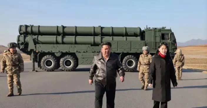 朝鮮試射「升級版大口徑火箭炮」 金正恩攜女兒觀摩讚好 這款武器甚麼來頭？