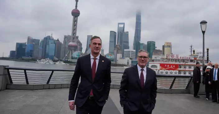 結束4日中國之行 英首相施紀賢離開上海轉到日本訪問
