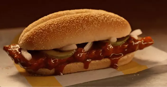 美麥當勞 「McRib排骨堡」不含排骨捱告 遭控疑用下等重組豬肉加工製成