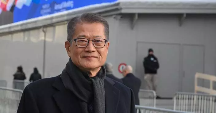 陳茂波抵瑞士達沃斯出席世界經濟論壇年 與阿曼官員會面