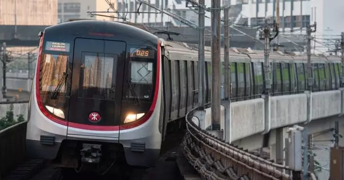 港鐵來往黃埔及調景嶺站行車時間一度受阻 經復修列車服務逐步回復正常