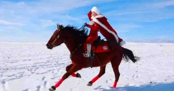 新疆「最颯文旅局長」賀嬌龍墜馬傷重不治 享年47歲 曾以雪原策馬形象推廣旅遊