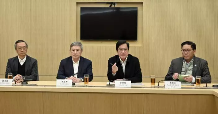 宏福苑五級火｜黃偉綸稱正積極研究長遠安置方案　按情理法處理