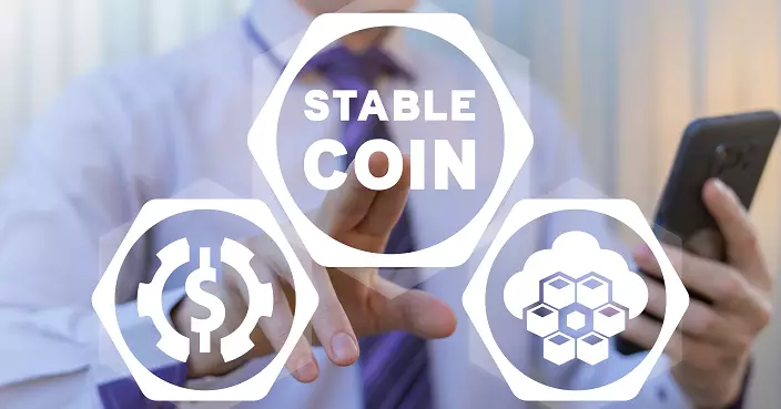 李家超: 首批穩定幣牌照估計下月發放