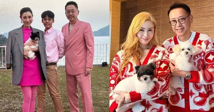 55歲李嘉欣激罕轉行金髮Look 與許晉亨情侶裝攬愛犬拜年