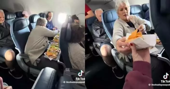 逾9千米高空開「快餐店」？ 美7旬婦機艙上製大量潛艇三文治給家人醫肚惹議