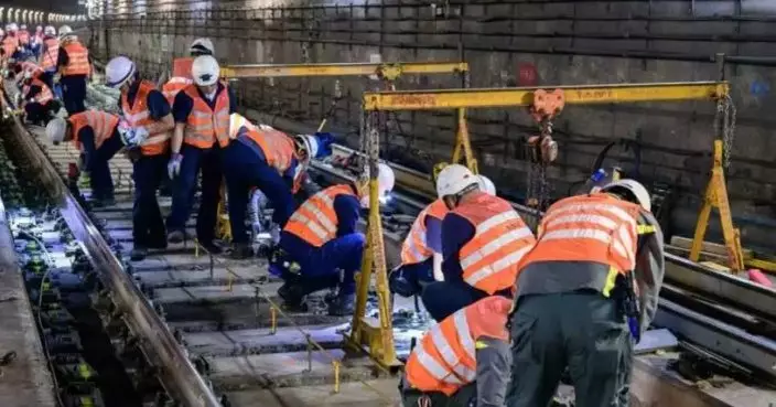 屯馬綫實施特別車務安排　列車途經紅磡站乘客需下車到對面月台轉車