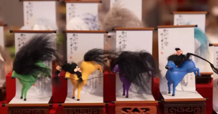 一頭潦草秀髮 山東文創小馬「馬彪彪」走紅大江南北