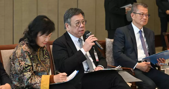 立法會前廳交流會 丘應樺﹕與議員互動交流對政府制定推行政策特別重要