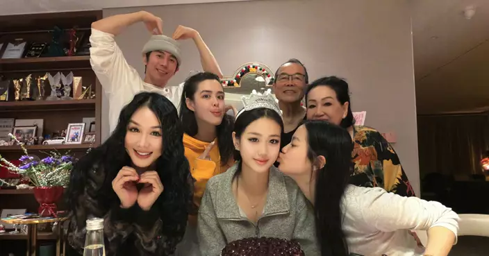 鍾麗緹幼女Cayla迎16歲 暴風成長盡得媽咪神級混血基因