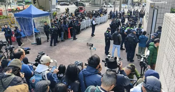 黎智英案｜警方嚴密佈防戒備 確保首宗勾結外力案判刑順利進行