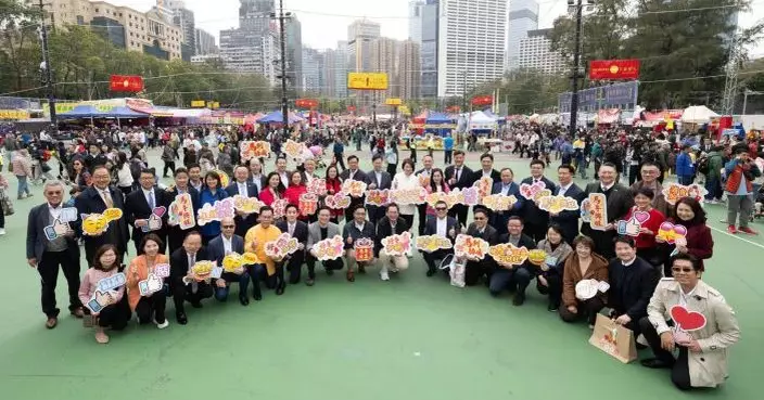 李慧琼籲市民到年宵市場支持本地商戶　倡每名議員至少消費888元