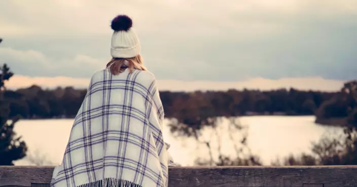 毛帽頂端「為何多一顆球」？外媒揭歷史演變：不只是裝飾