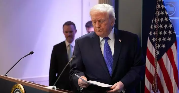 最高法院駁回全球進口關稅政策後   特朗普火速公佈徵收10%關稅新計劃