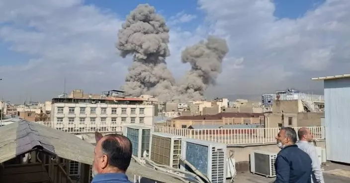 特朗普稱美軍已開始對伊朗軍事打擊 據報多枚導彈擊中總統府及哈梅內伊官邸附近